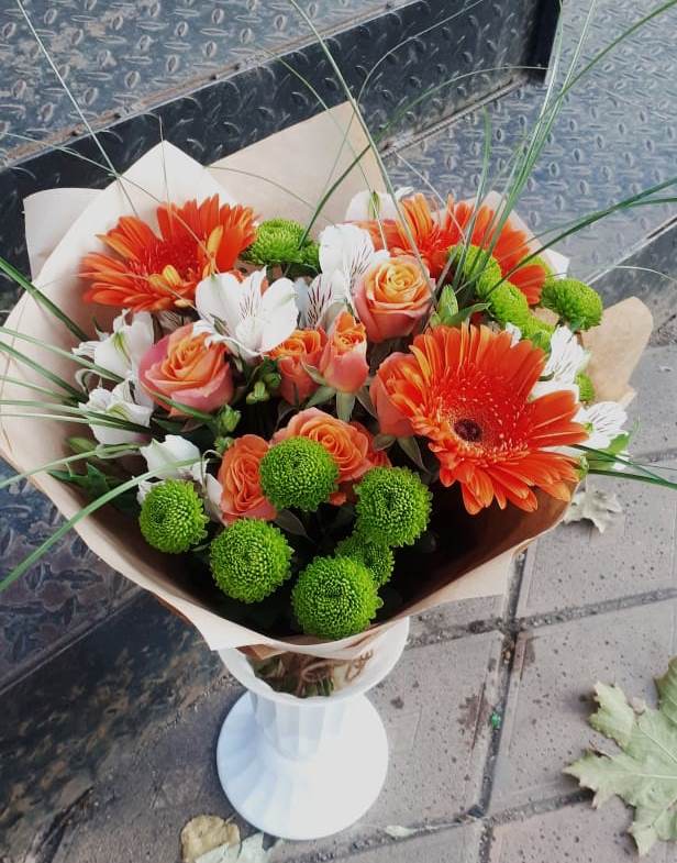 Букет цветов из: Герберы, Хризантемы, Альстромерии и Розы в Кременкуль