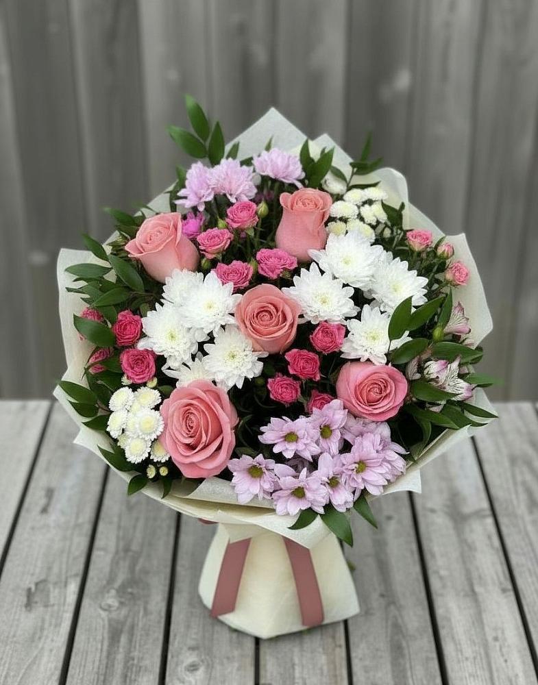 Букет цветов из: Альстромерии, Гвоздики, Розы и Хризантемы в Кременкуль