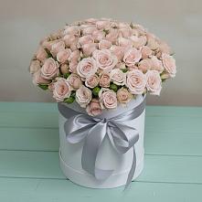 Цветочная композиция из Розы в шляпной коробке в Кременкуль