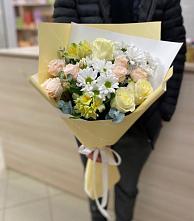 Букет цветов из:  Альстромерии, Розы и Хризантемы в Кременкуль