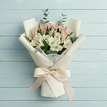 Букет цветов из:  Альстромерии в Кременкуль