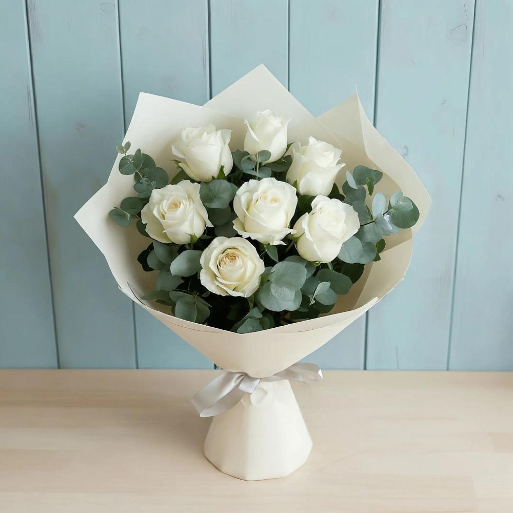 Букет Белые розы в Эвкалипте в Кременкуль