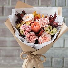 Букет цветов из:  Гвоздики, Хризантемы и Розы в Кременкуль