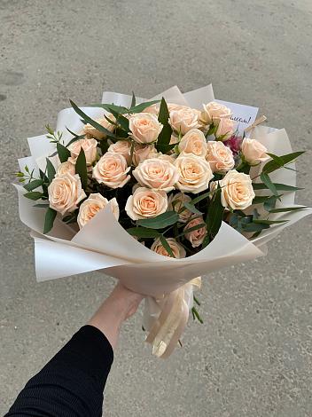 Букет Кремовые розы Латте в Кременкуль