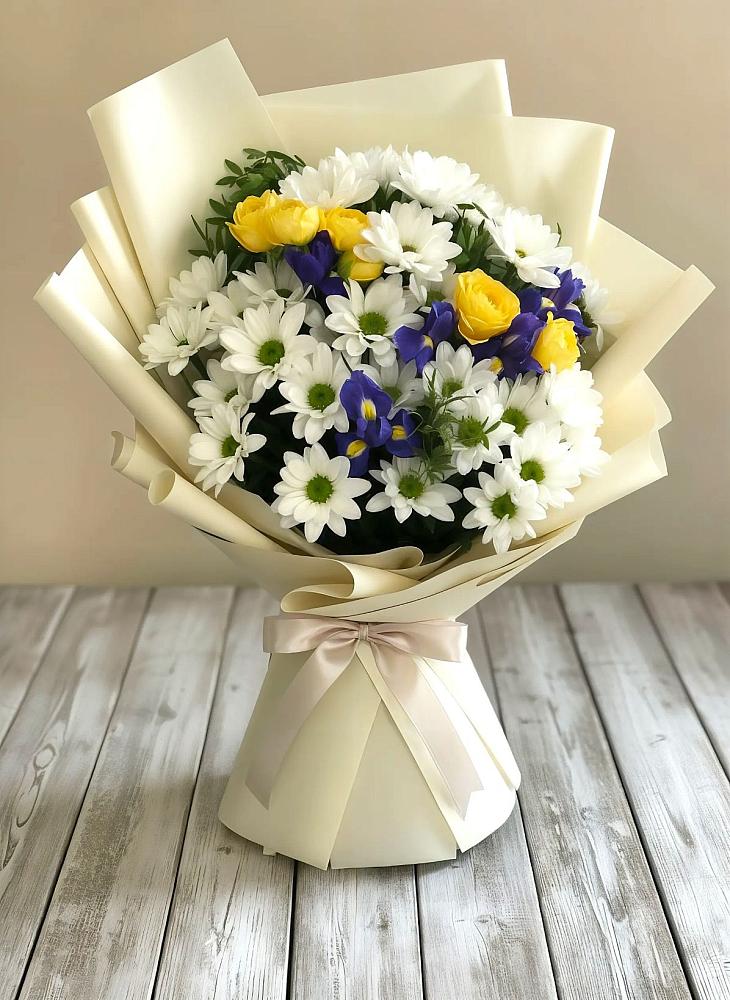 Букет цветов из: Ирисы, Хризантемы и Розы в Кременкуль