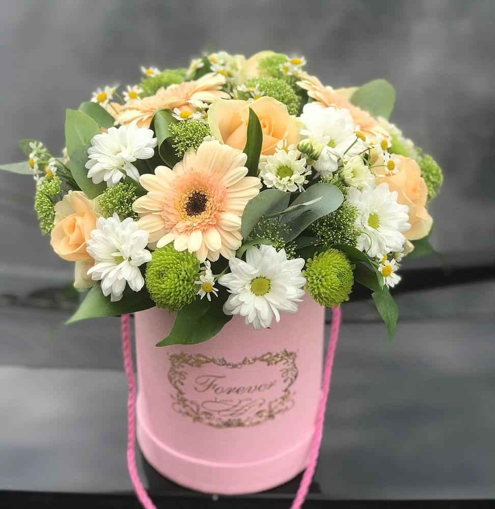 Цветочная композиция из Розы, Герберы и Хризантемы в шляпной коробке в Кременкуль