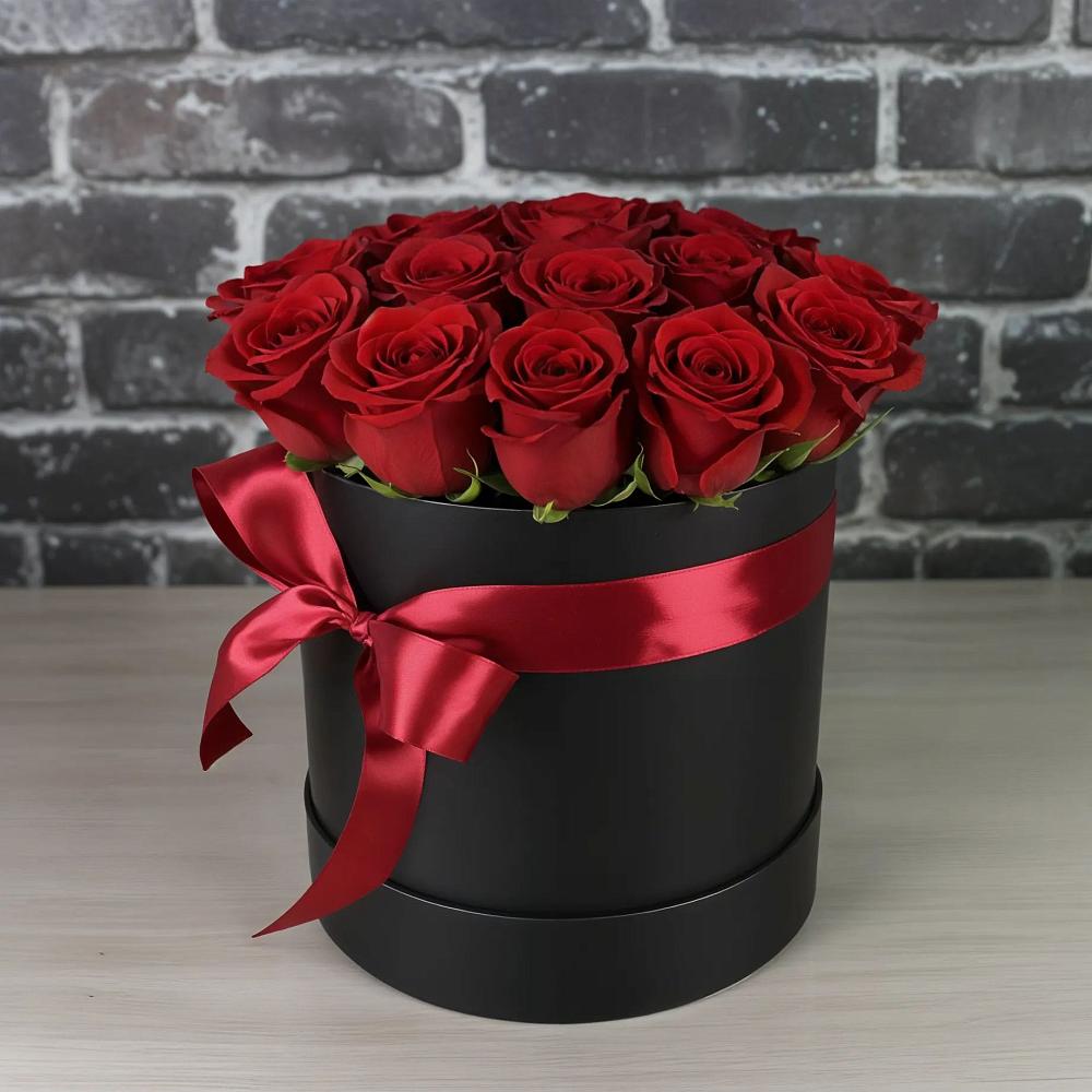 Цветочная композиция из Розы в шляпной коробке в Кременкуль